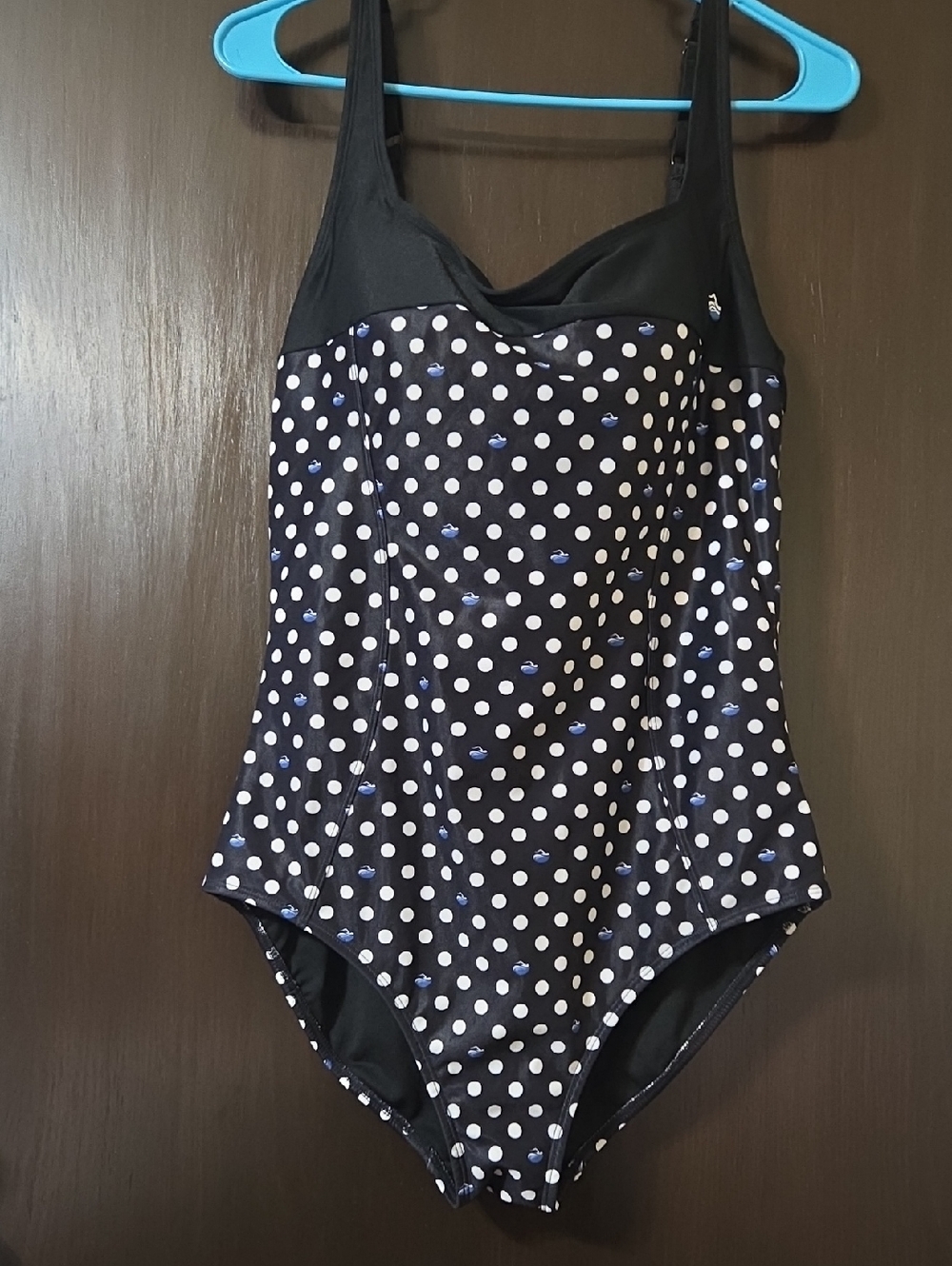 no brand name Ladies Swimsuit pocadots size XL